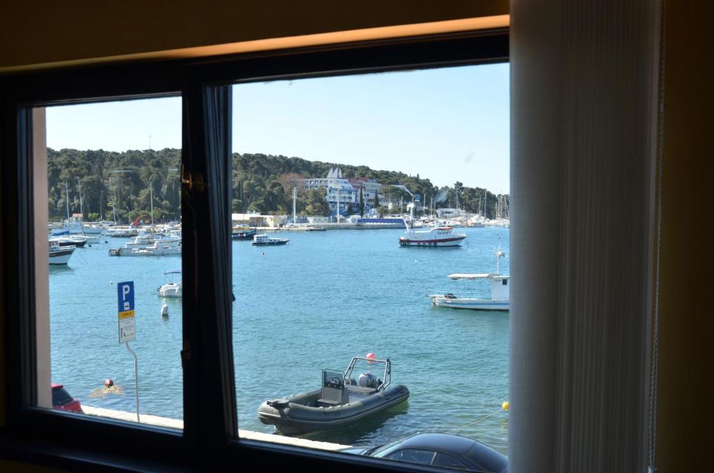Apartments Ana City Rovinj Oda fotoğraf