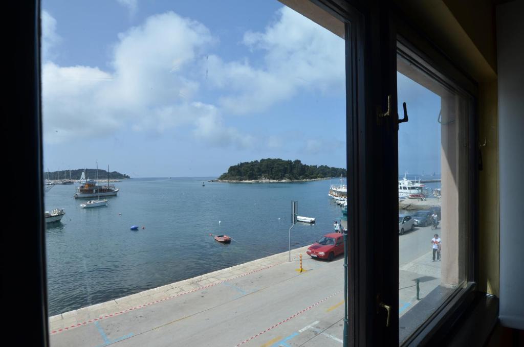 Apartments Ana City Rovinj Oda fotoğraf